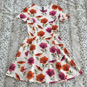H&M 🌼🌸🌺 flower mini dress